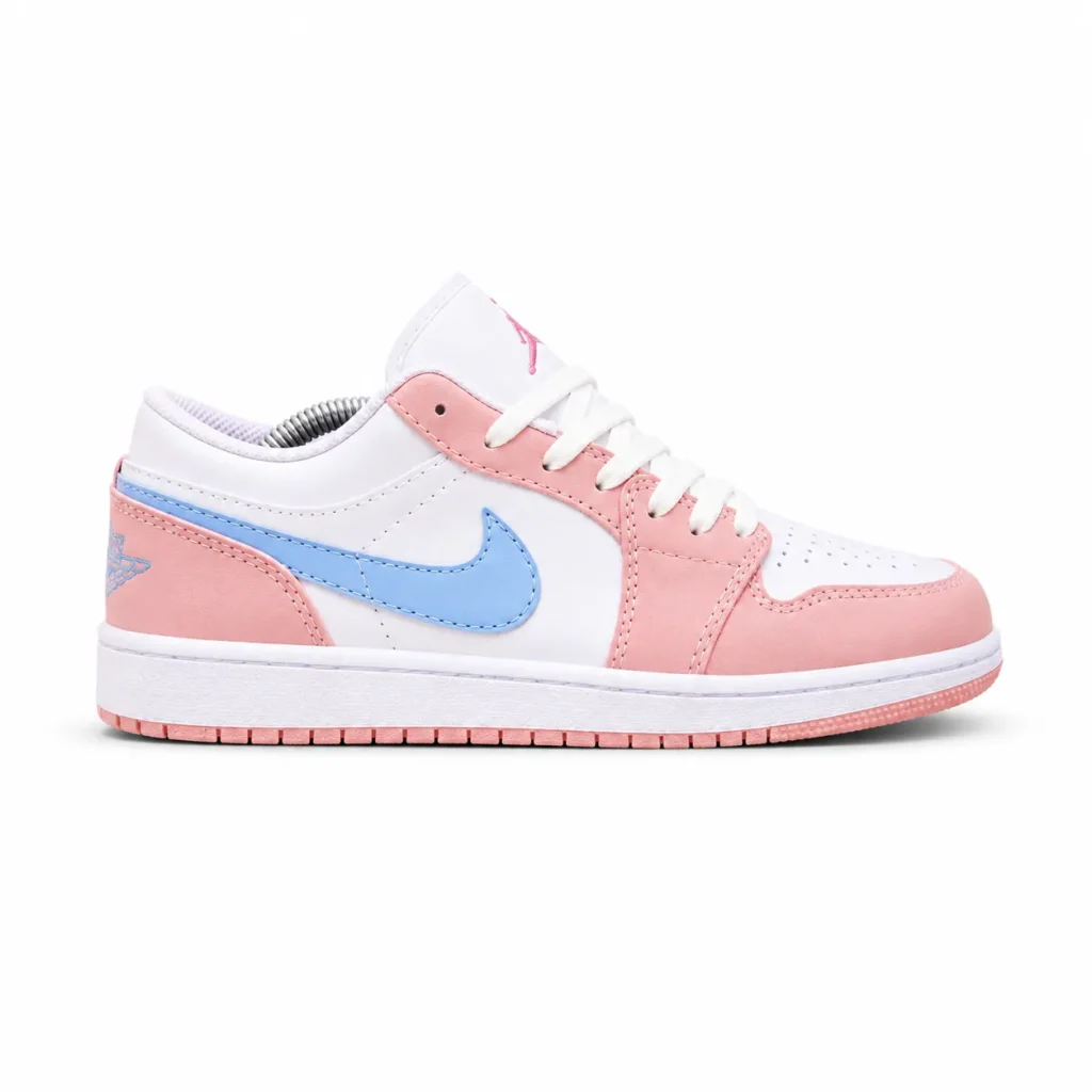 نایک ایر جردن 1 لو صورتی آبی نمای بغل